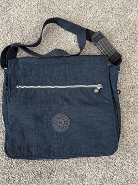 Kipling Madhouse Navy Blue Expandable Messenger Laptop Crossbody Bag School L